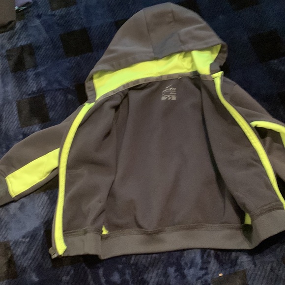 NIKE Dri-Fit Kids Jacket 24 month - Picture 2 of 5